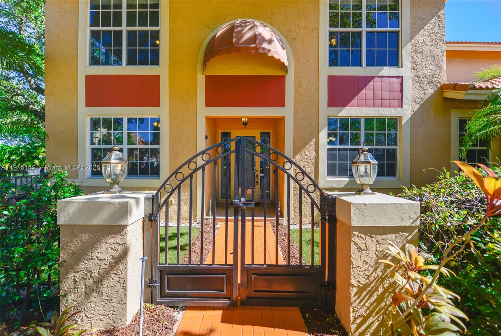 EAGLE POINT - Residential