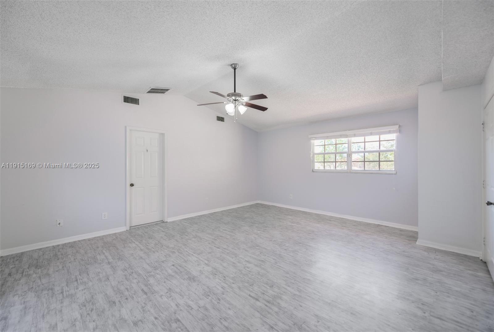 EAGLE POINT - Residential