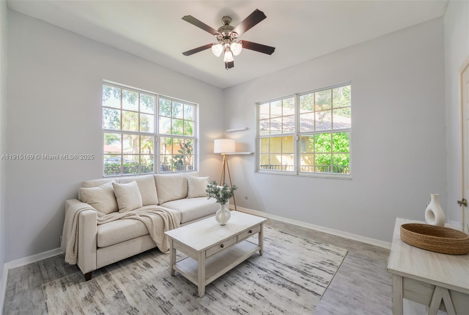 EAGLE POINT - Residential