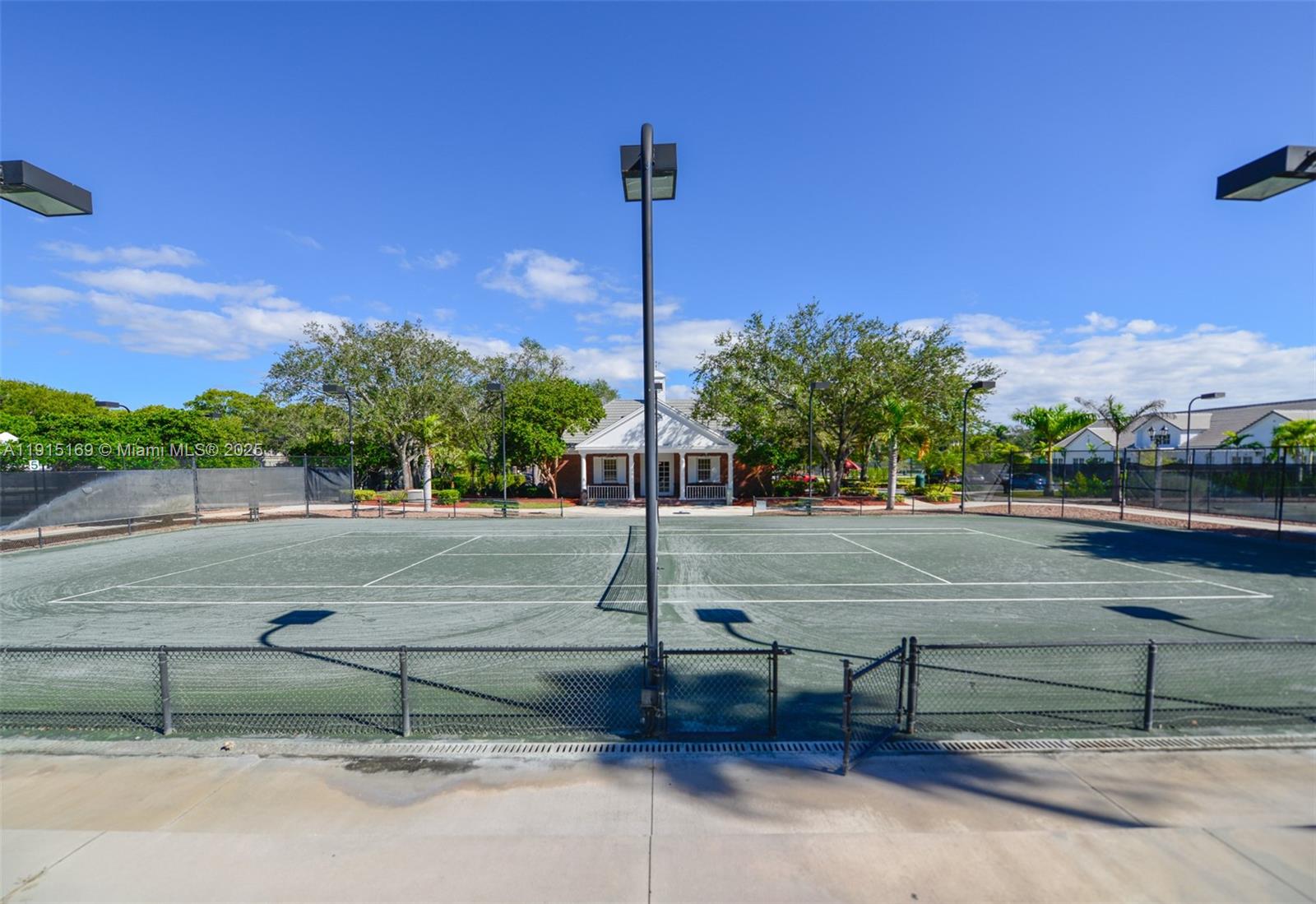 EAGLE POINT - Residential