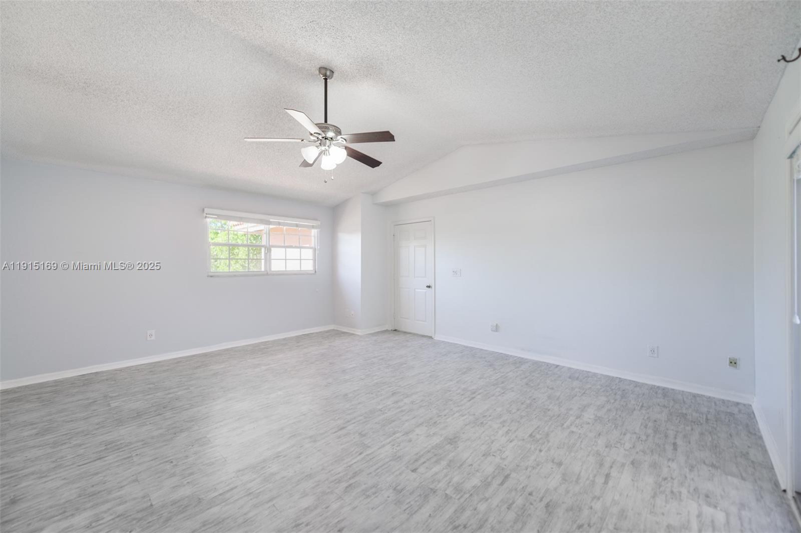 EAGLE POINT - Residential