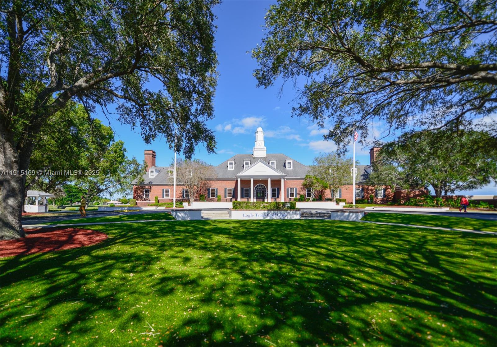 EAGLE POINT - Residential