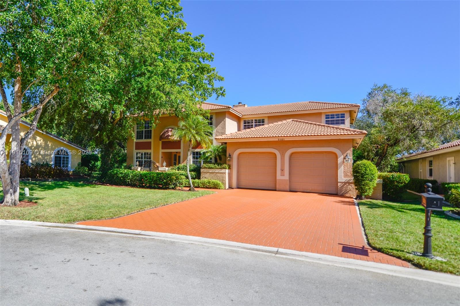 EAGLE POINT - Residential