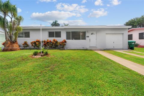 Photo of 1770 NW 9th St, Homestead, FL 33030 (MLS # A11862317)