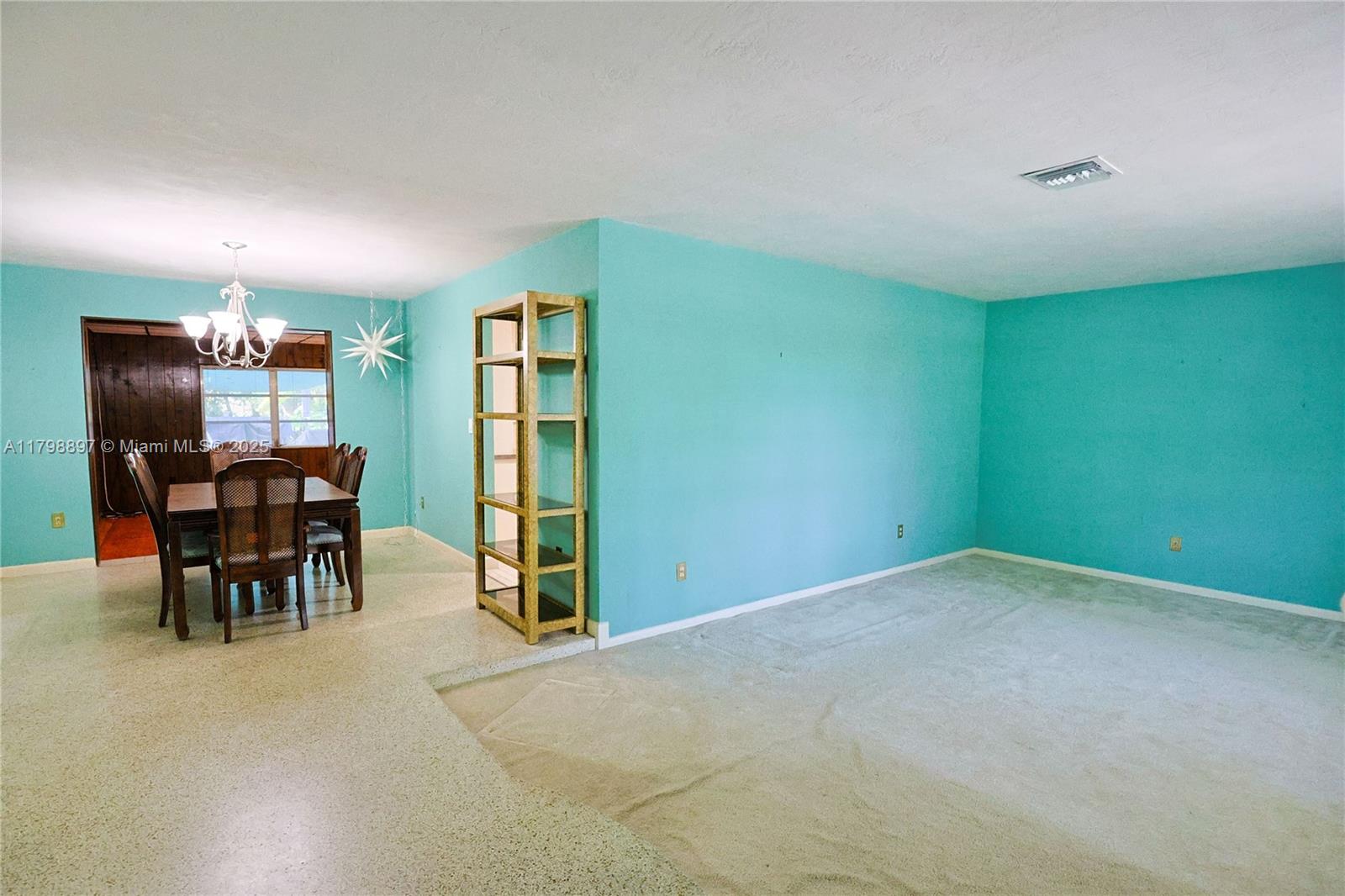 KENDALE SEC 4 - Residential