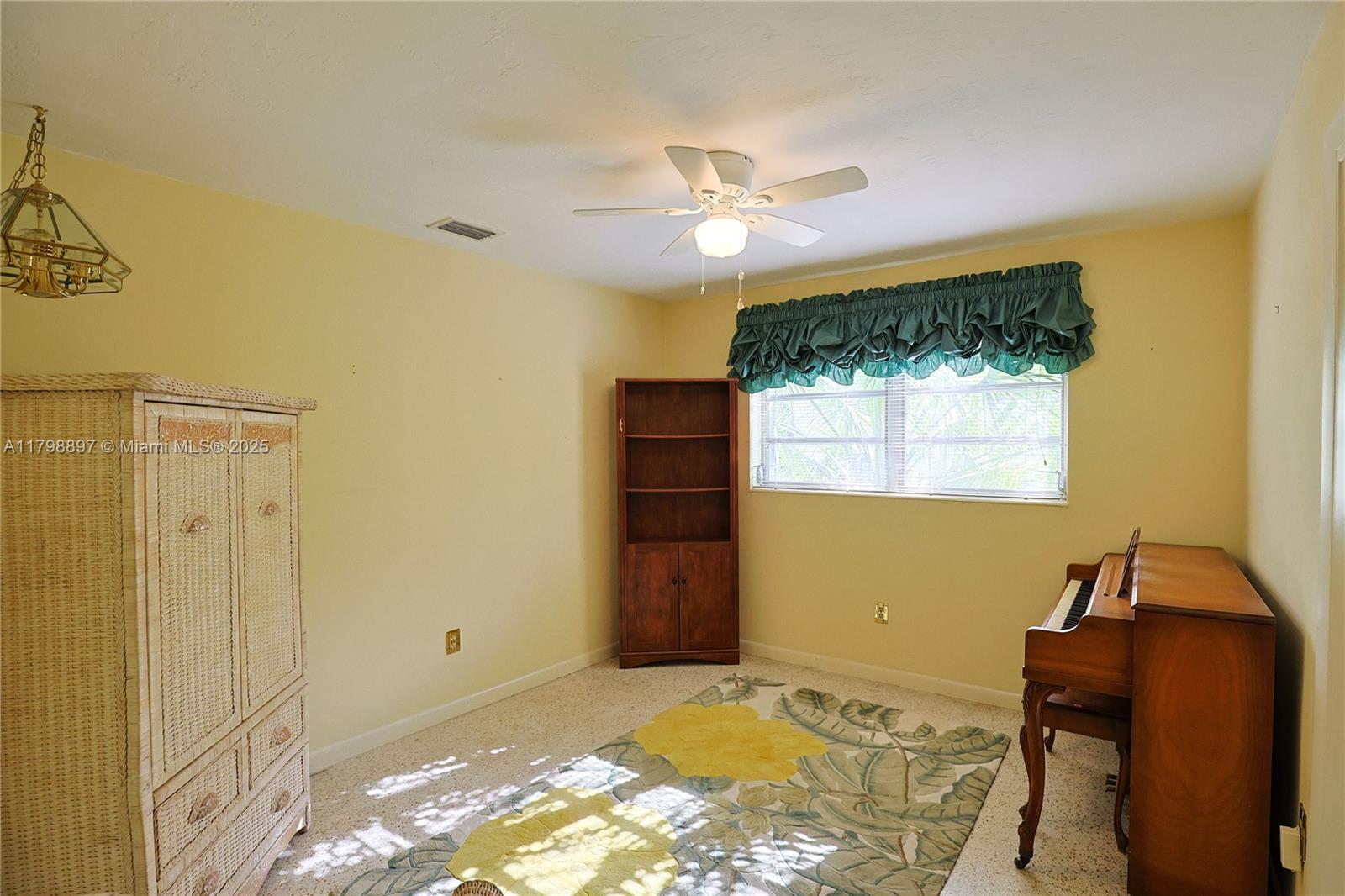 KENDALE SEC 4 - Residential