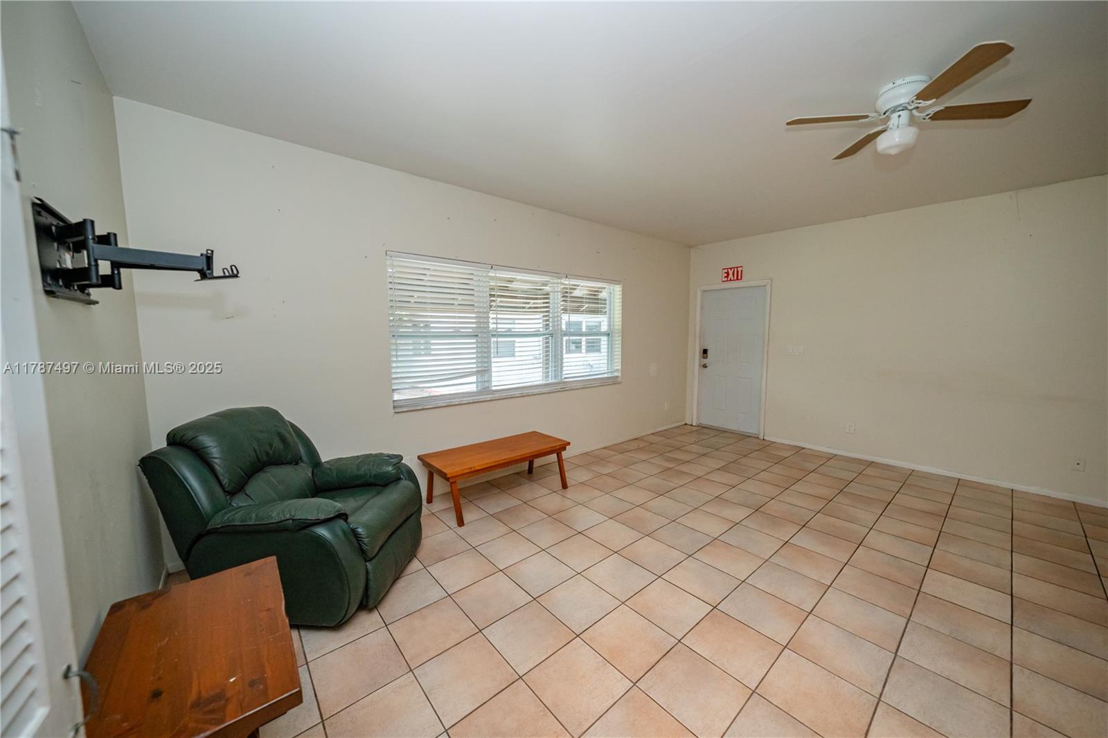 LAUDERDALE - Residential