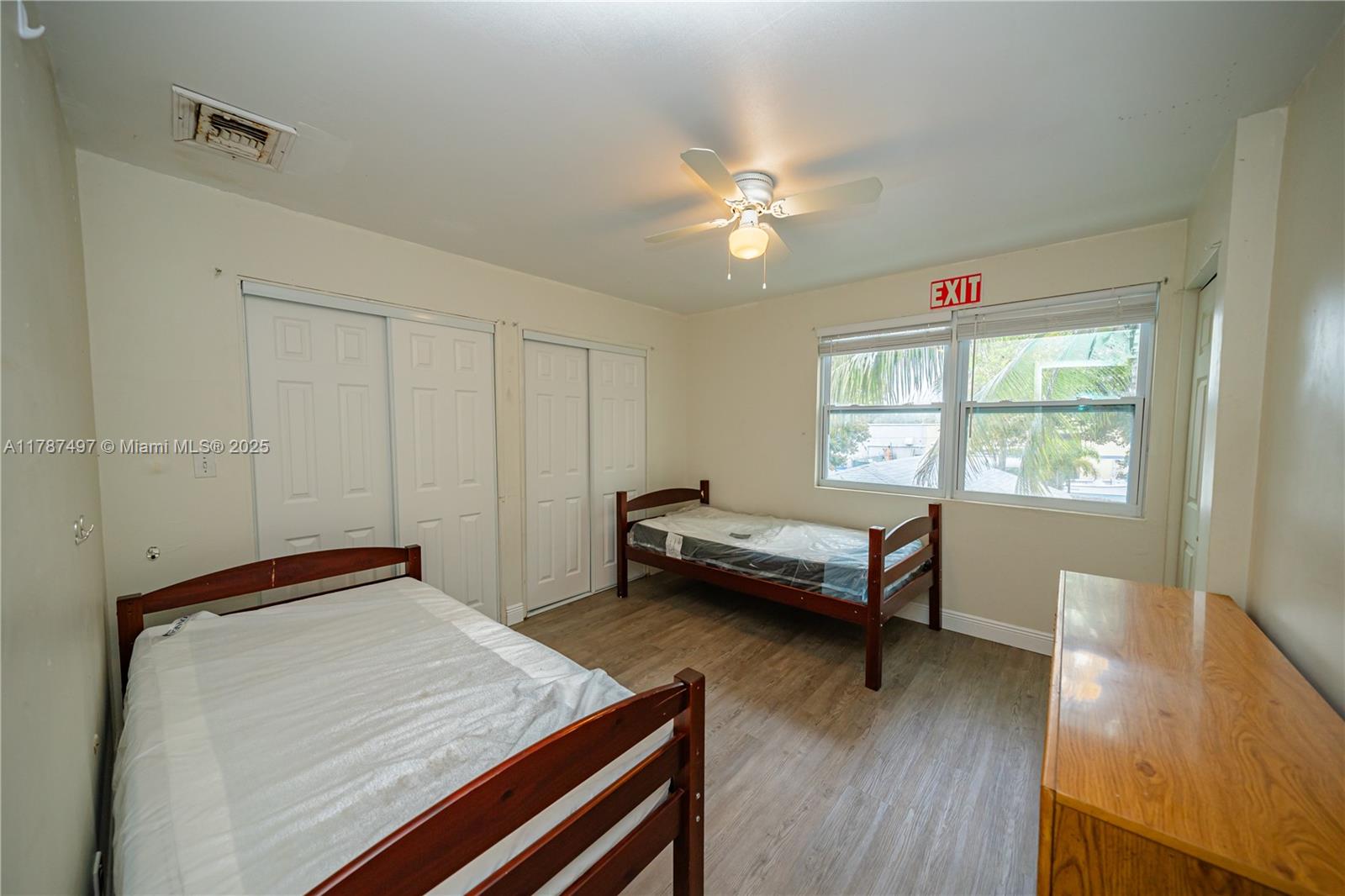 LAUDERDALE - Residential