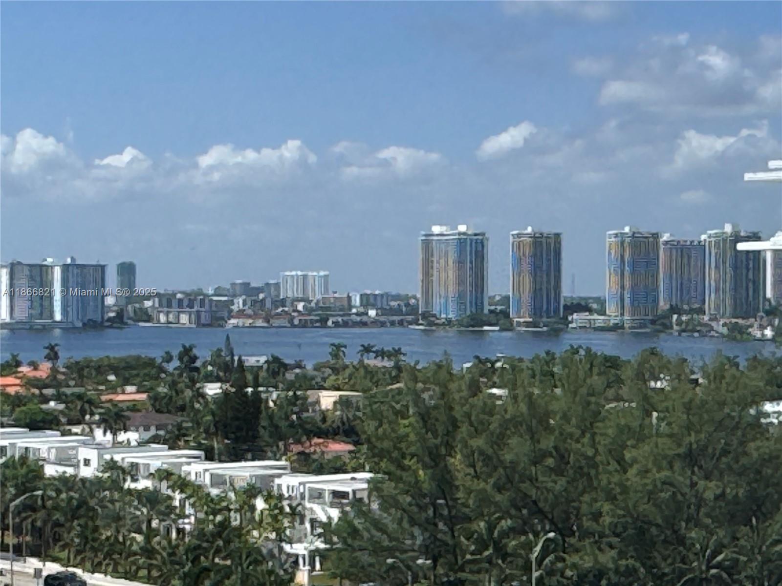 THE AVENTURA BEACH CLUB C - Residential