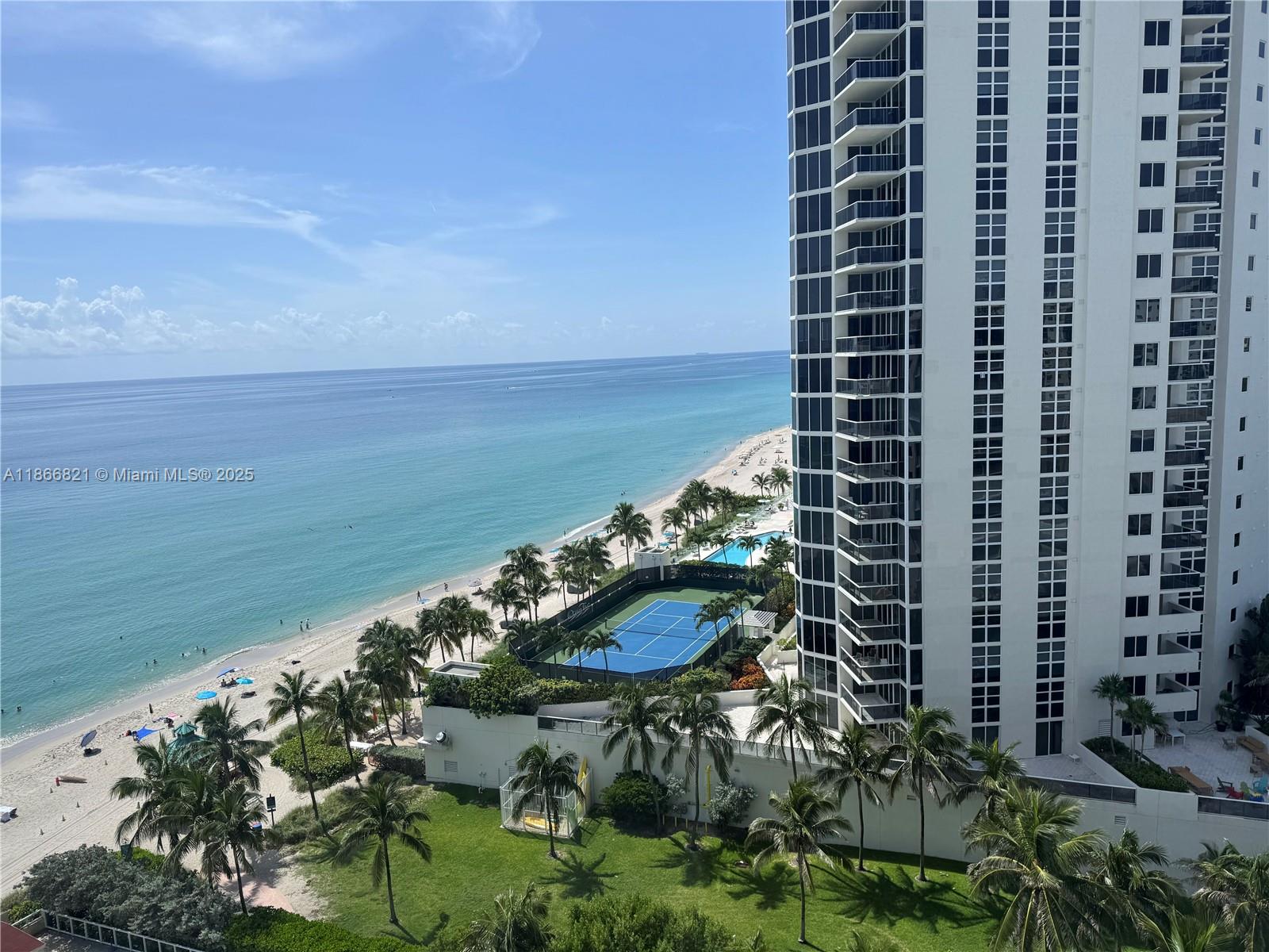 THE AVENTURA BEACH CLUB C - Residential