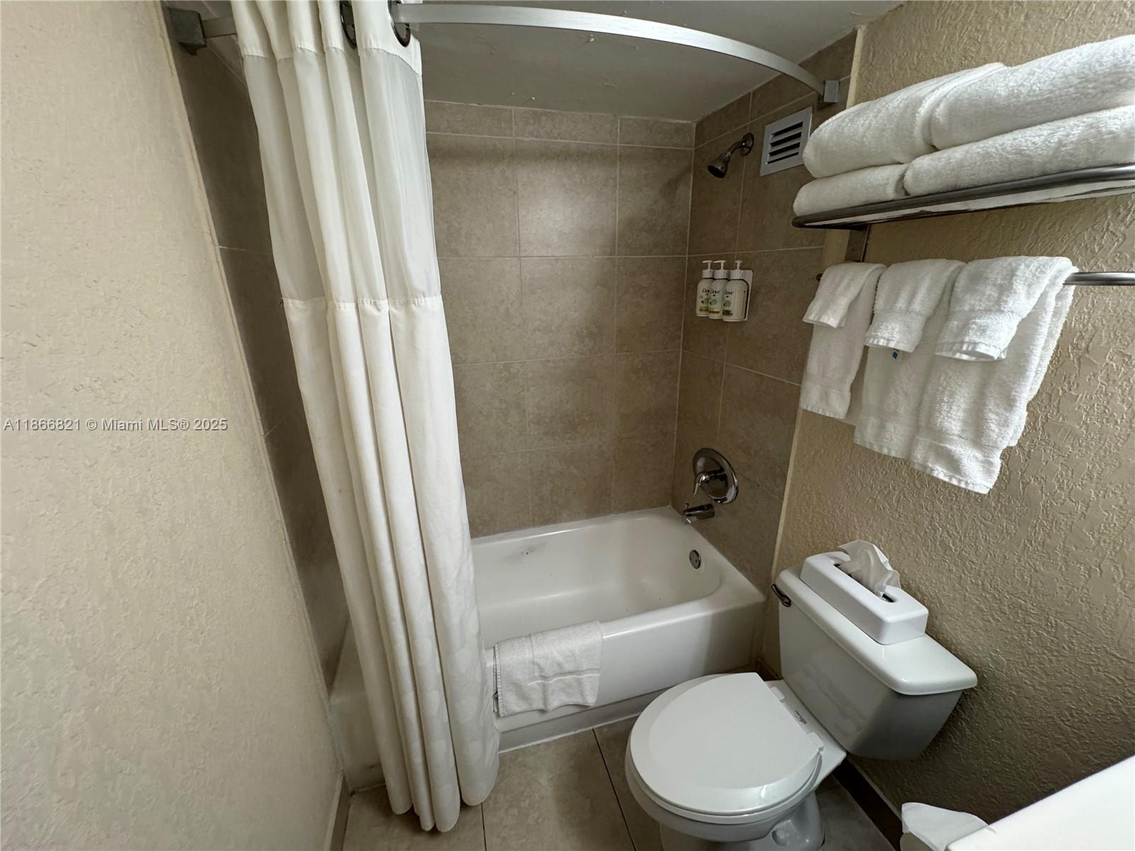 THE AVENTURA BEACH CLUB C - Residential