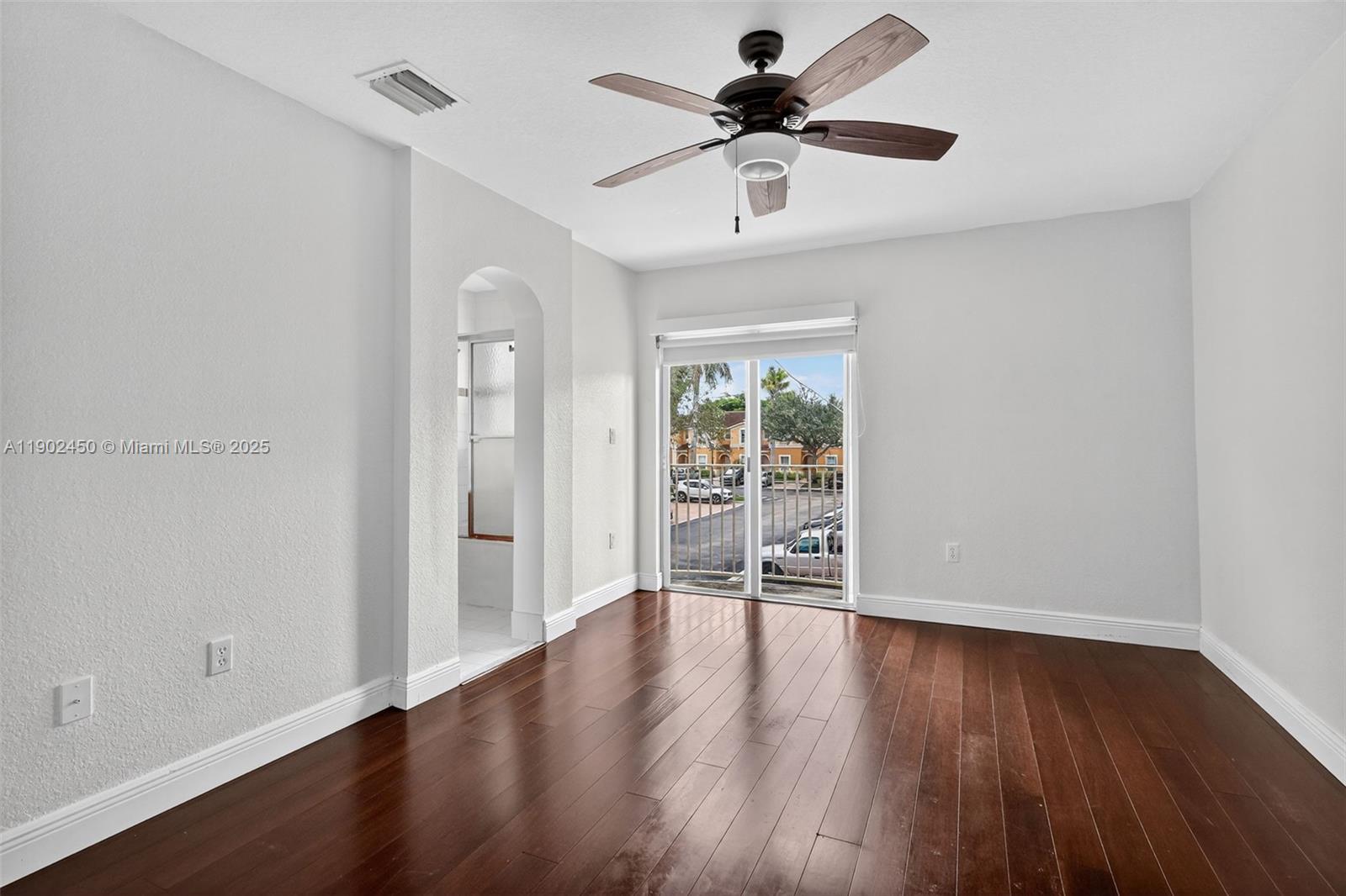 MELROSE POINT CONDO - Residential