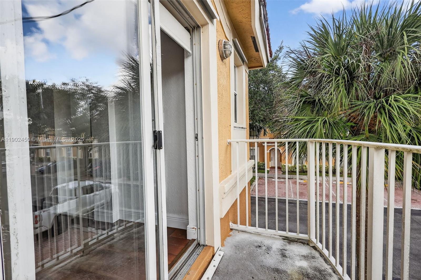 MELROSE POINT CONDO - Residential