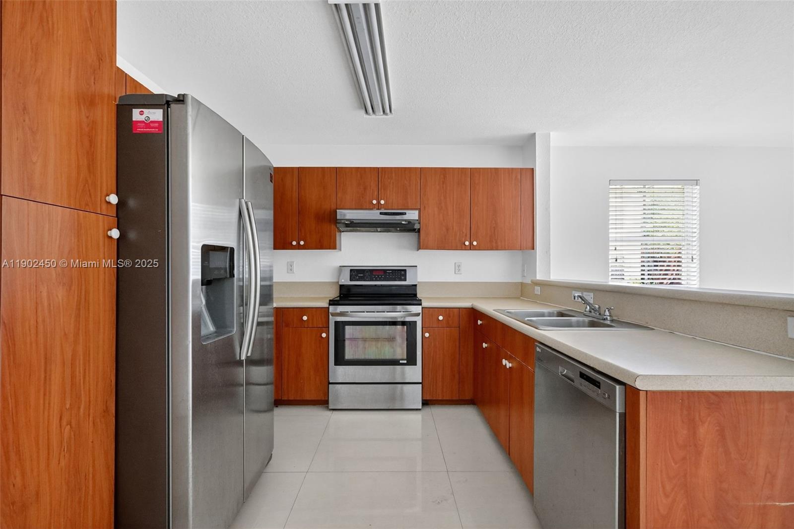 MELROSE POINT CONDO - Residential