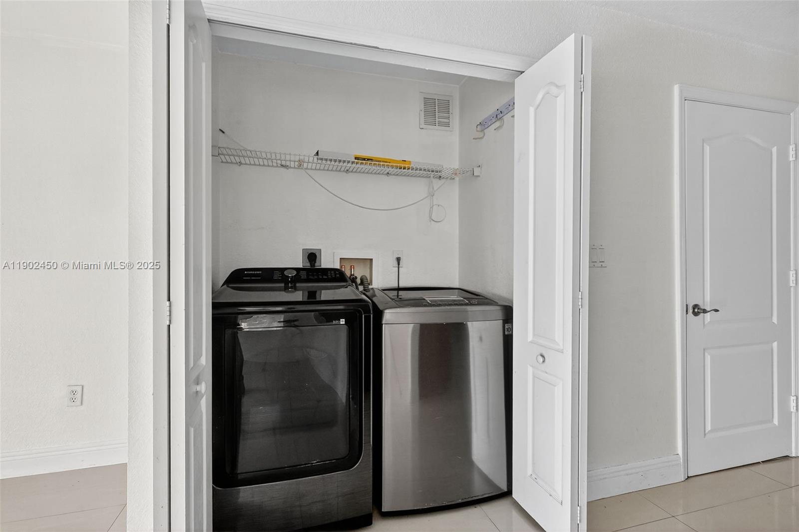 MELROSE POINT CONDO - Residential