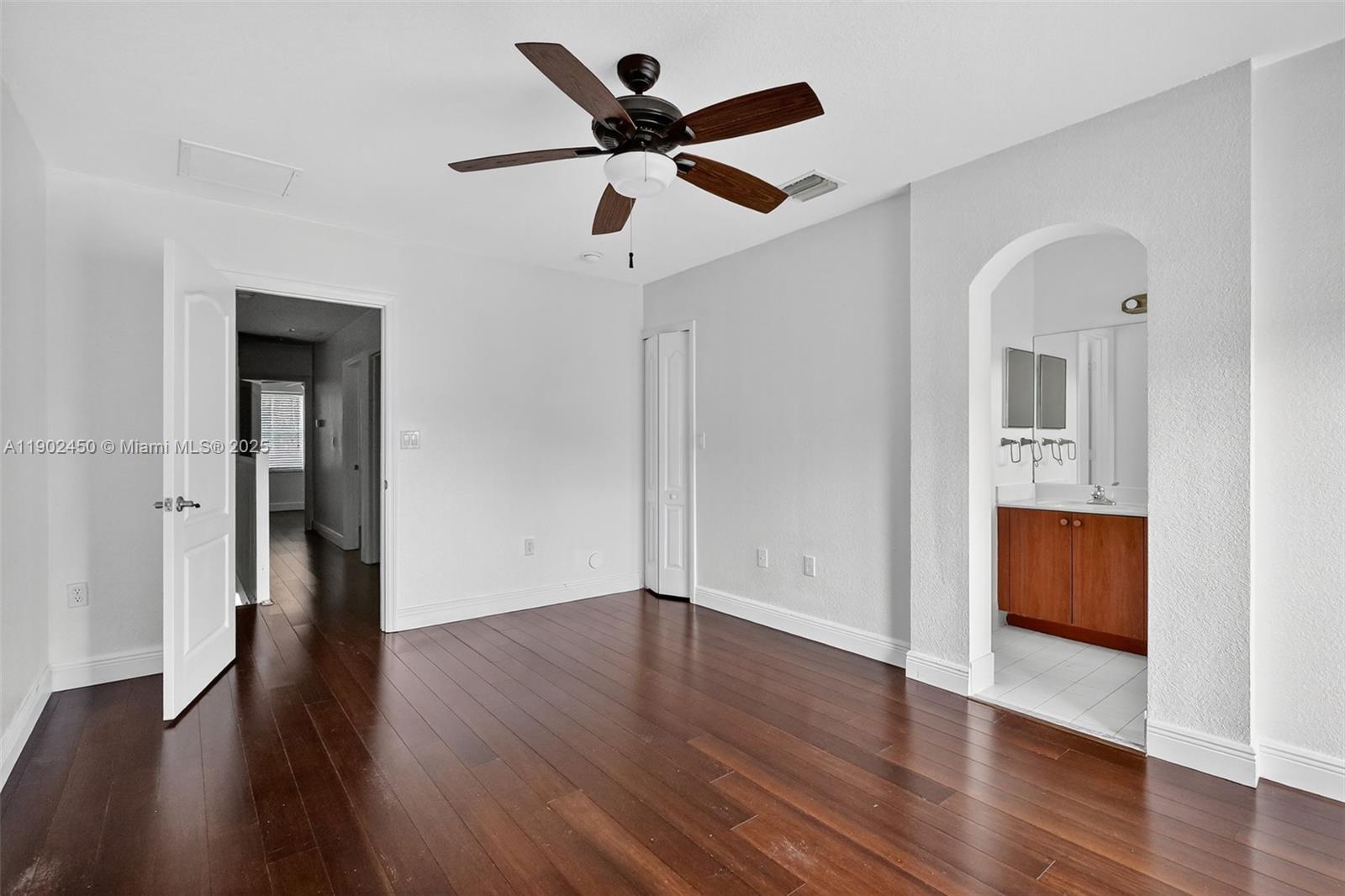 MELROSE POINT CONDO - Residential