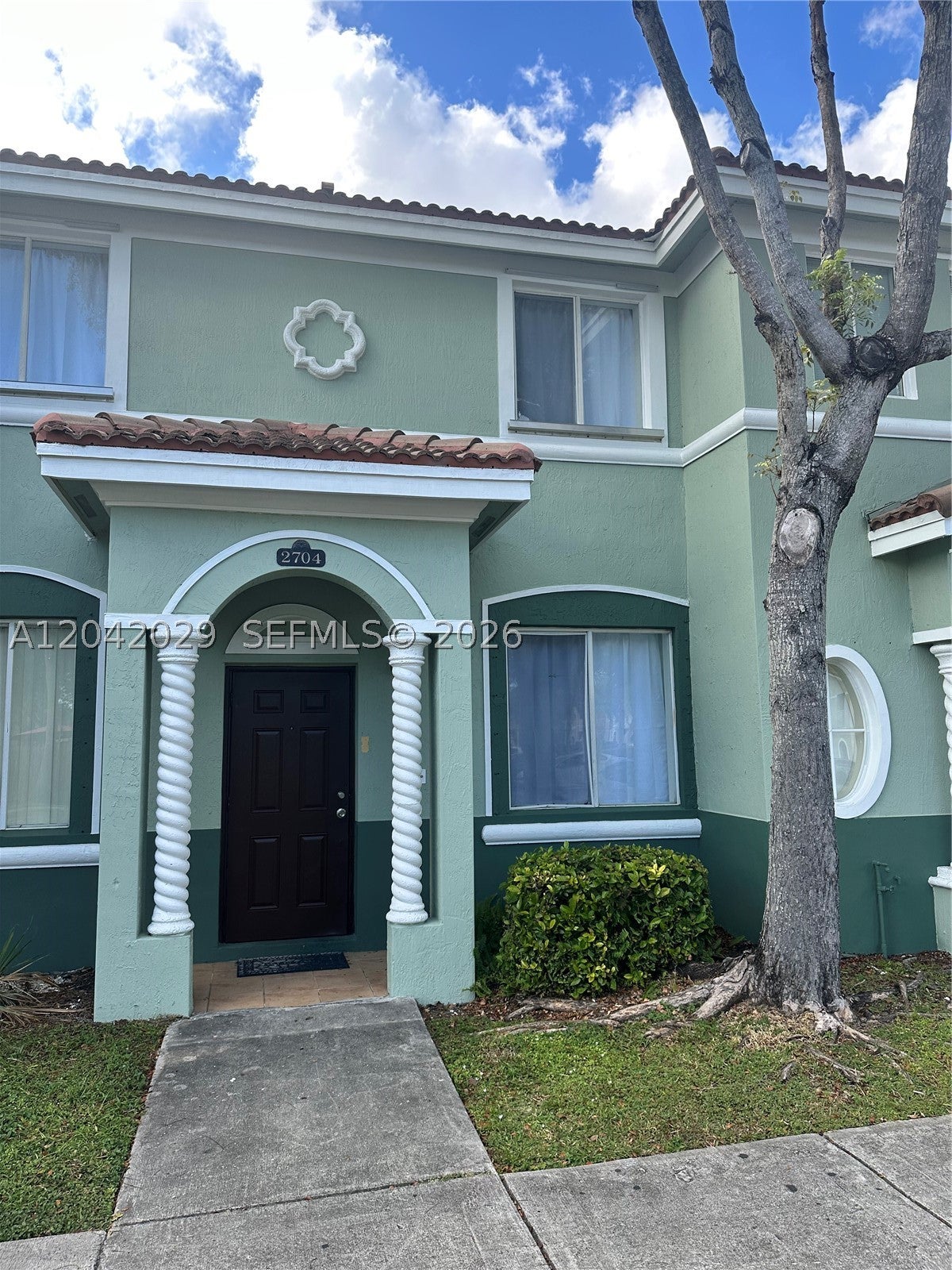 2704 SE 15th Pl - Image 1