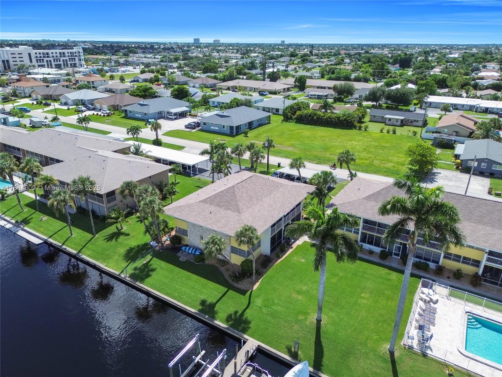 RUBICON MANOR CONDOMINIUM - Residential