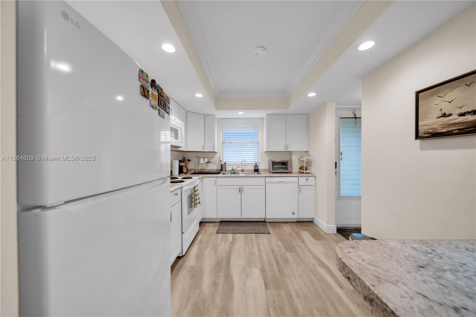 4613 SE 5TH AVE B210
