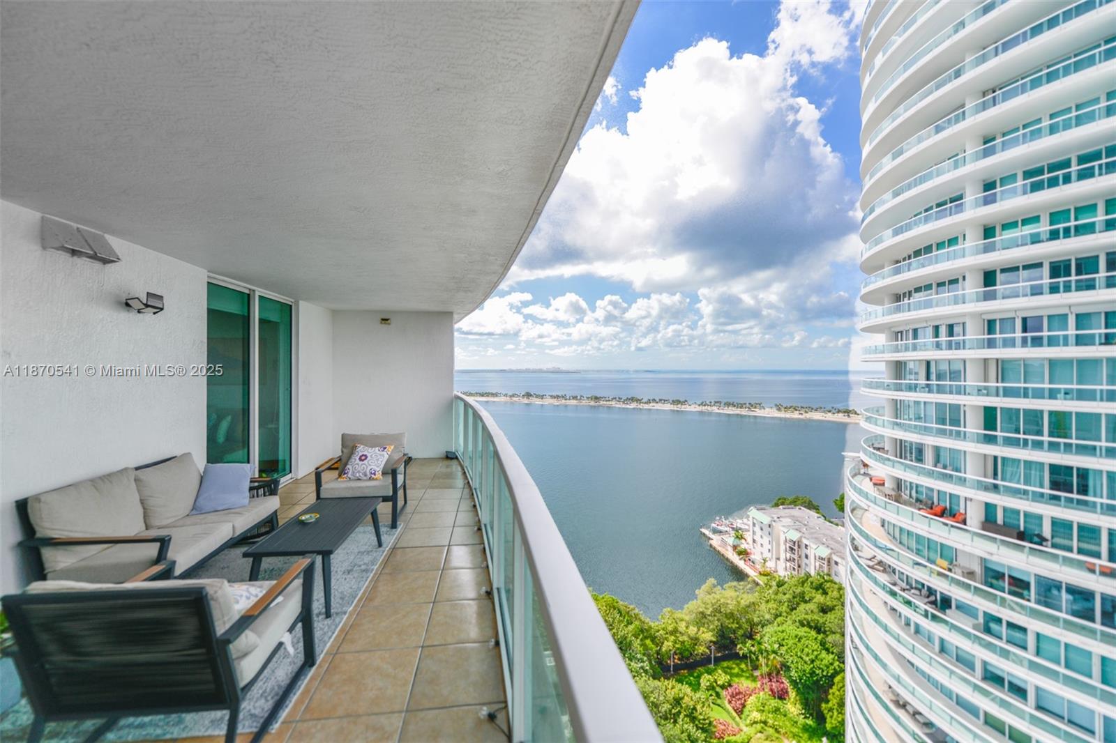 SKYLINE ON BRICKELL CONDO - Residential