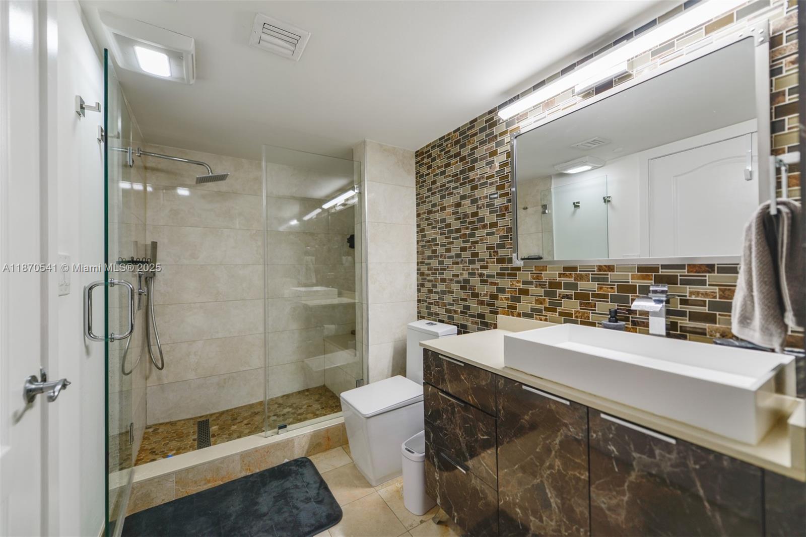 SKYLINE ON BRICKELL CONDO - Residential