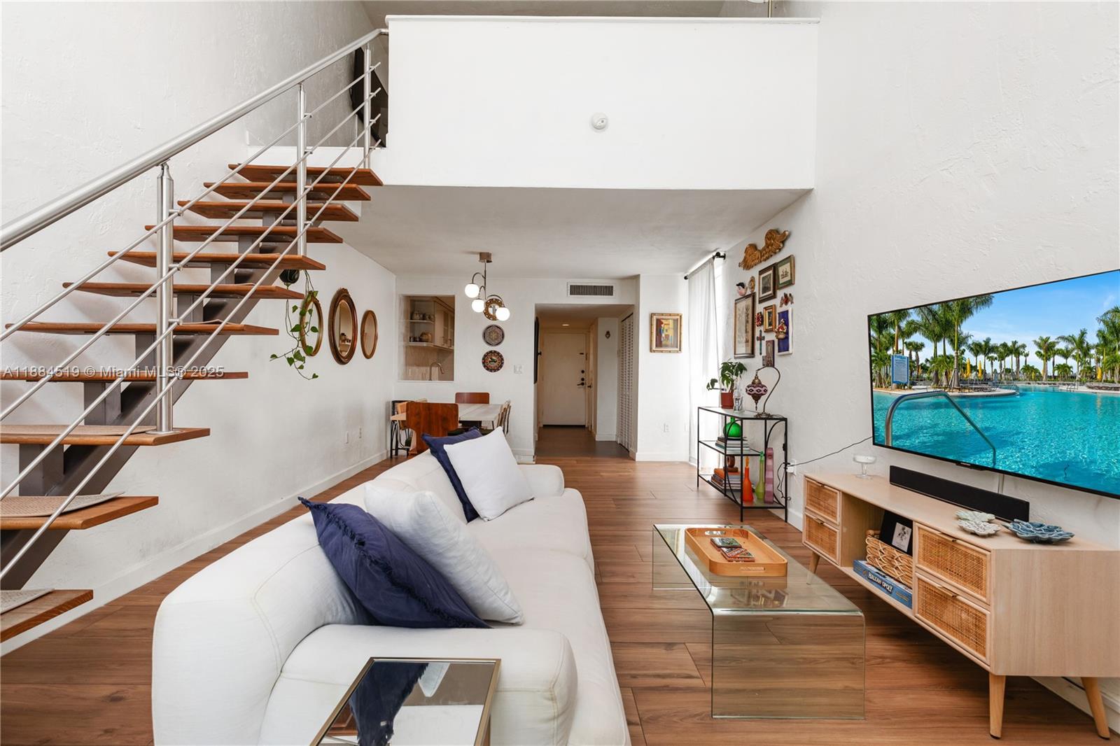 DADELAND GROVE CONDO - Residential