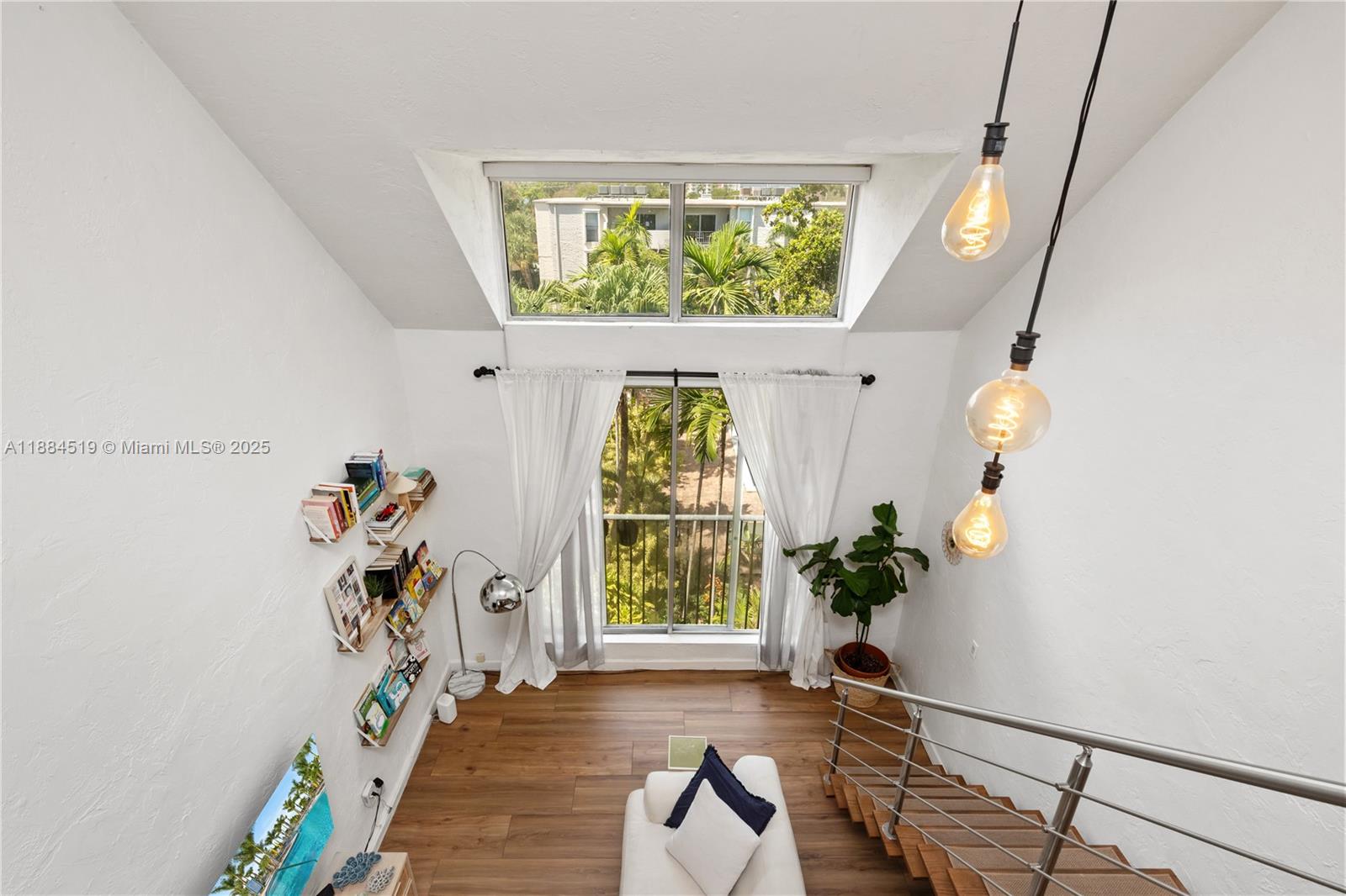 DADELAND GROVE CONDO - Residential