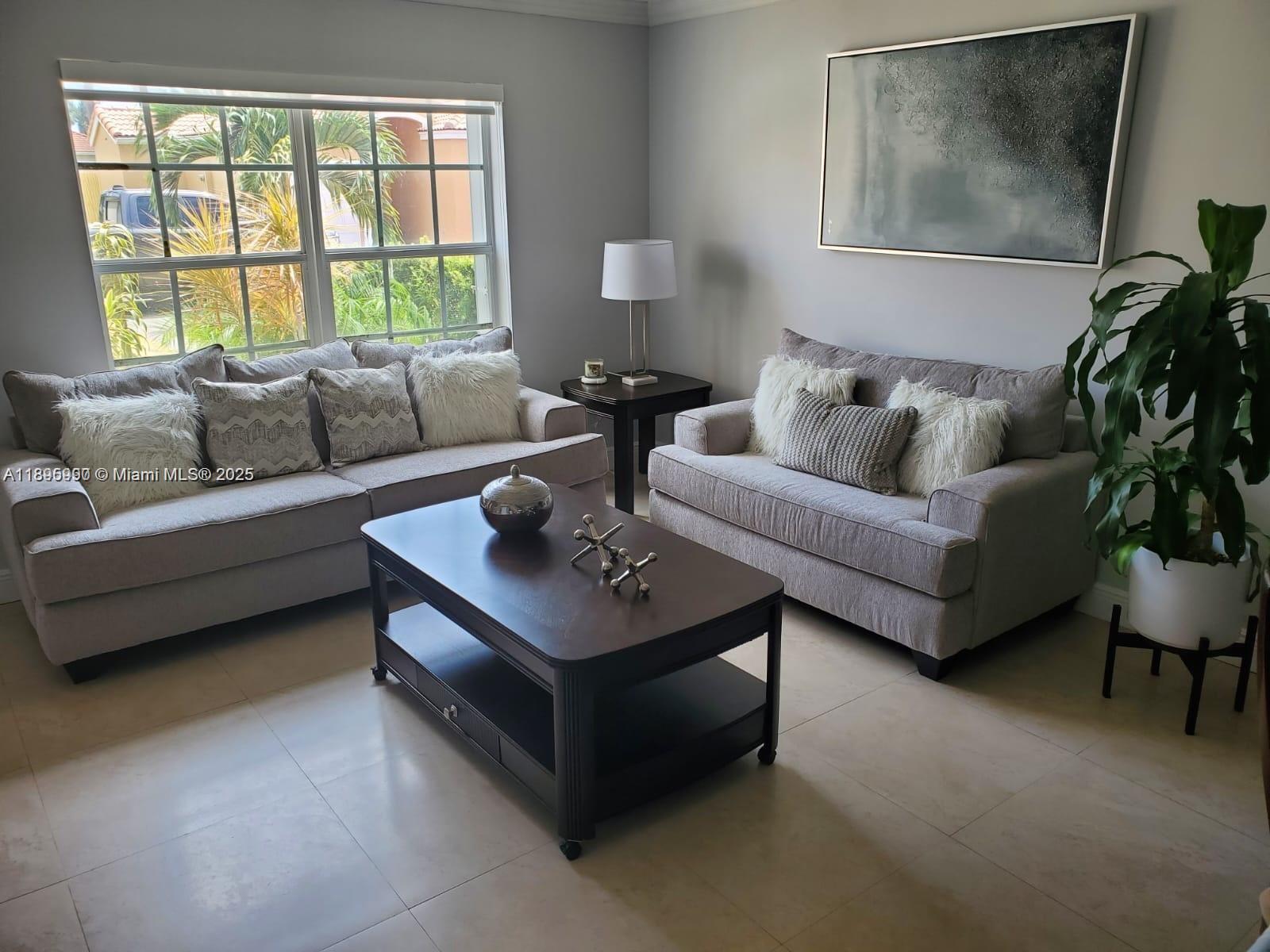 FOREST LAKES GARDENS SEC - Residential Lease