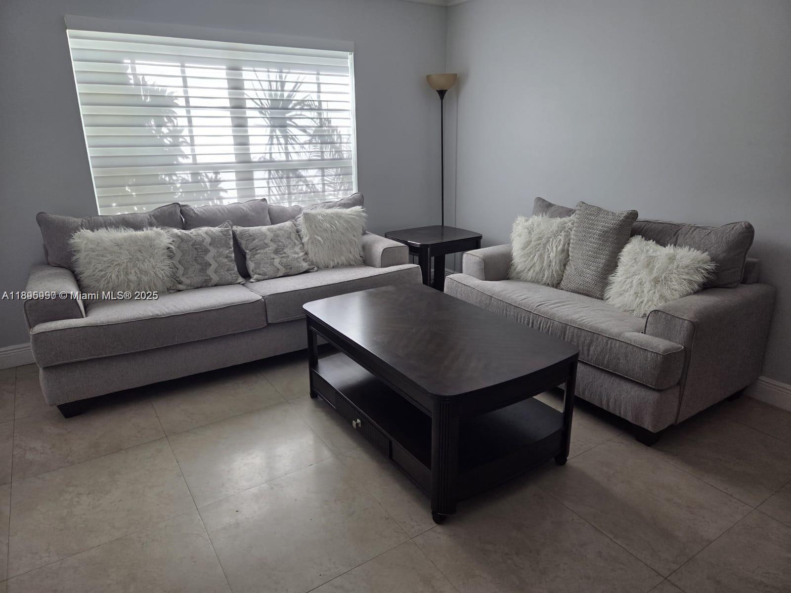 FOREST LAKES GARDENS SEC - Residential Lease