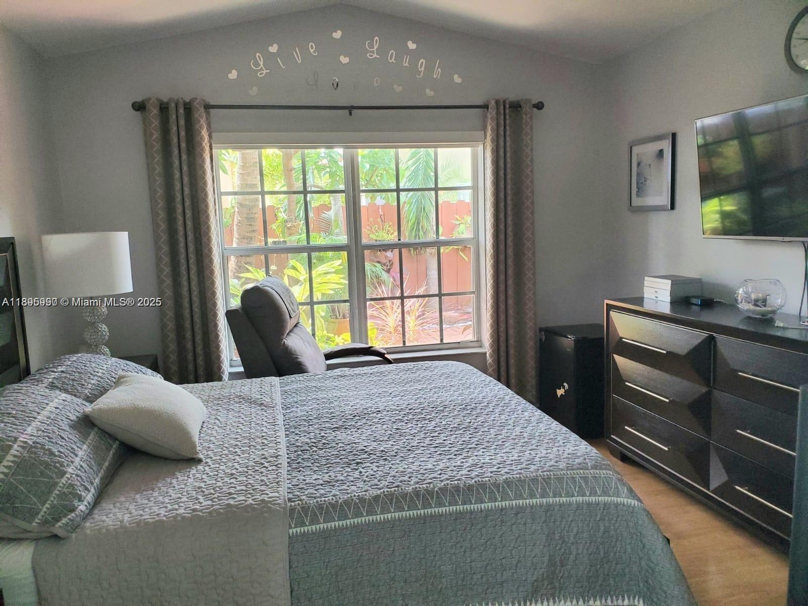 FOREST LAKES GARDENS SEC - Residential Lease