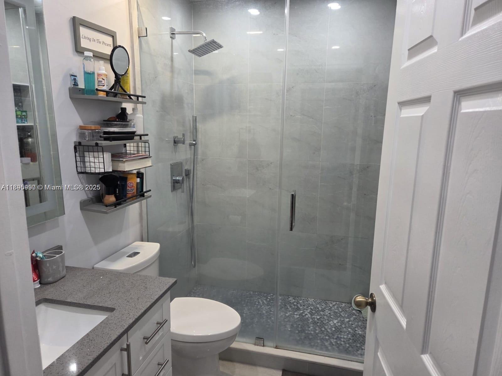 FOREST LAKES GARDENS SEC - Residential Lease