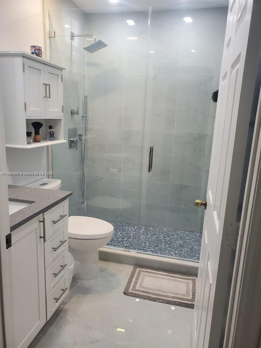 FOREST LAKES GARDENS SEC - Residential Lease