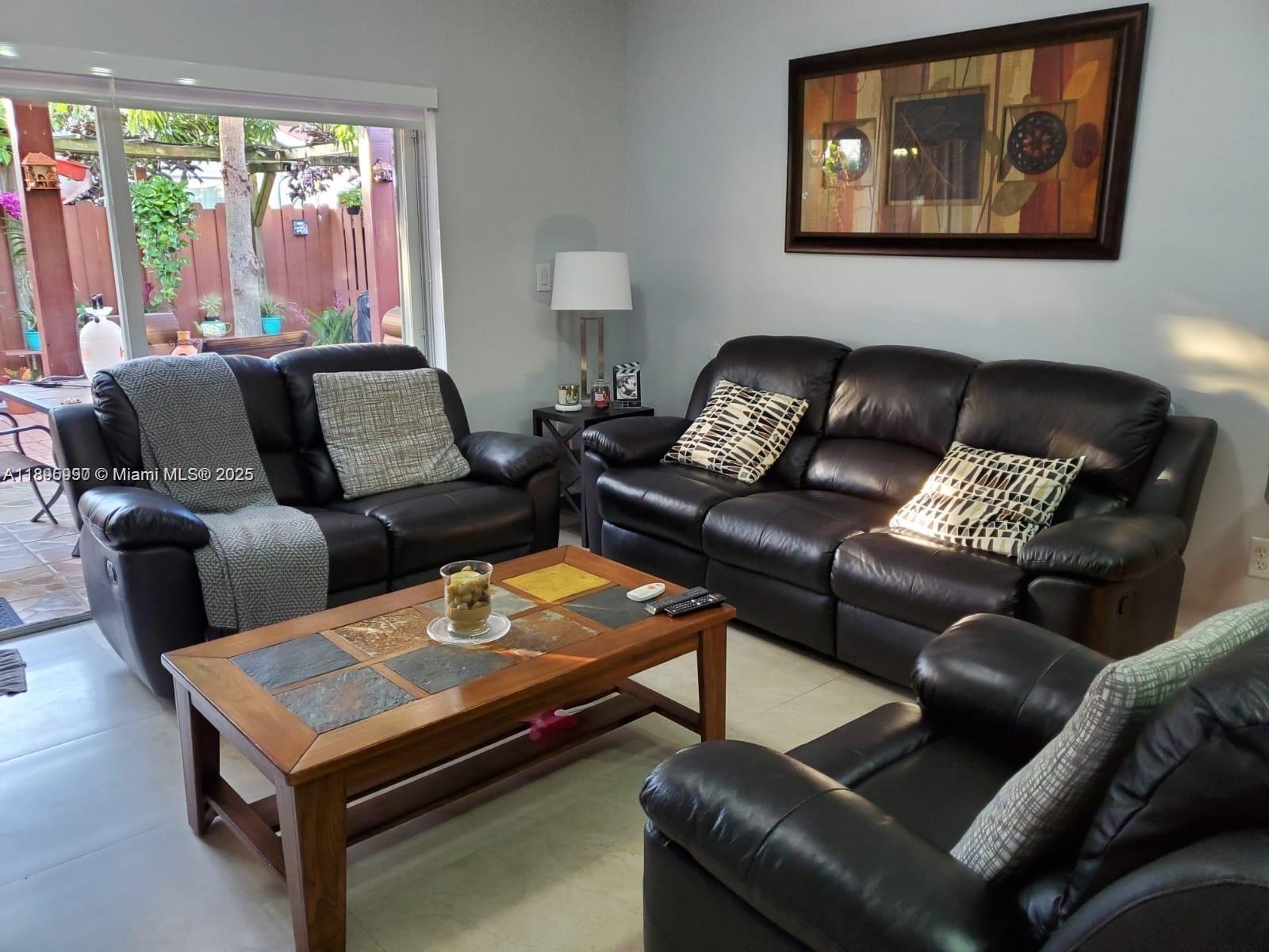 FOREST LAKES GARDENS SEC - Residential Lease