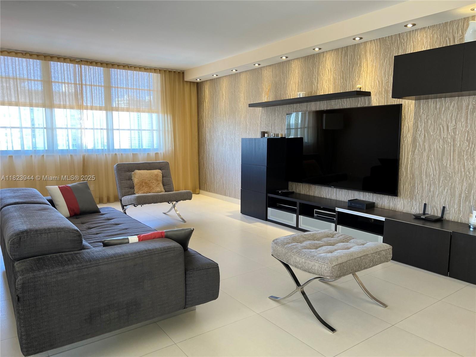 251 174th St 1505, Sunny Isles Beach, Miami-Dade County, Florida - 3 Bedrooms  
2 Bathrooms - 