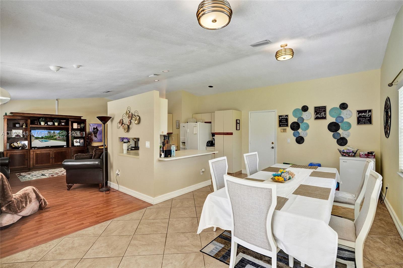 REDLANDS EDGE - Residential