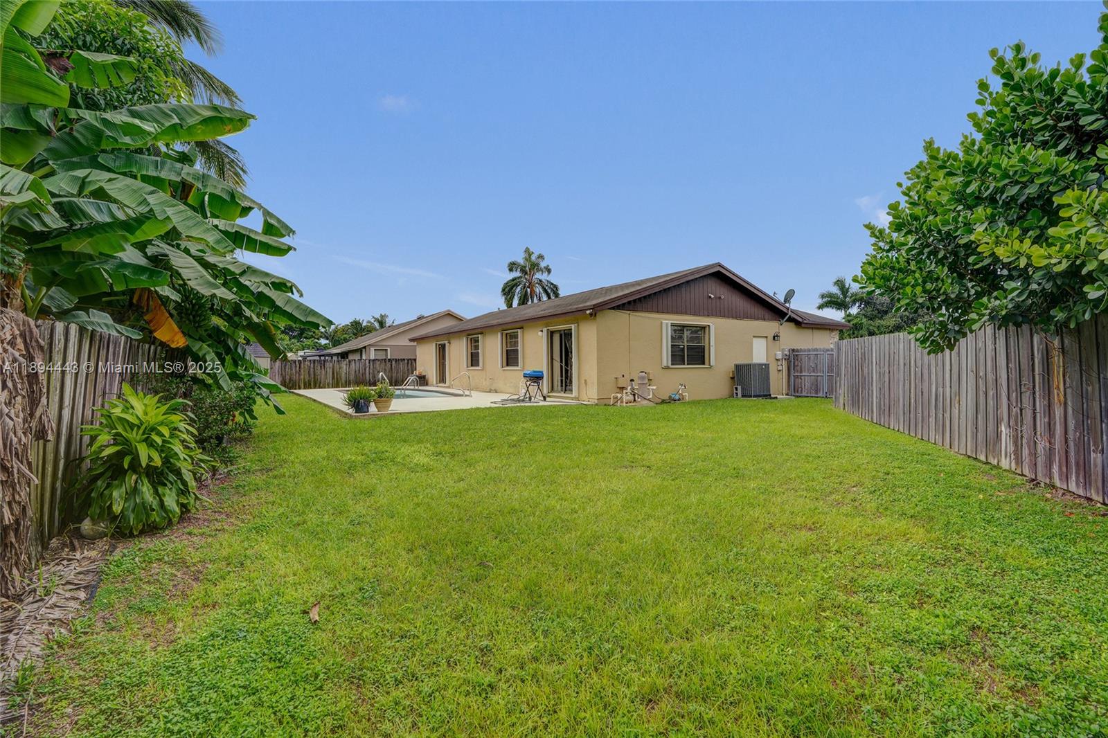 REDLANDS EDGE - Residential