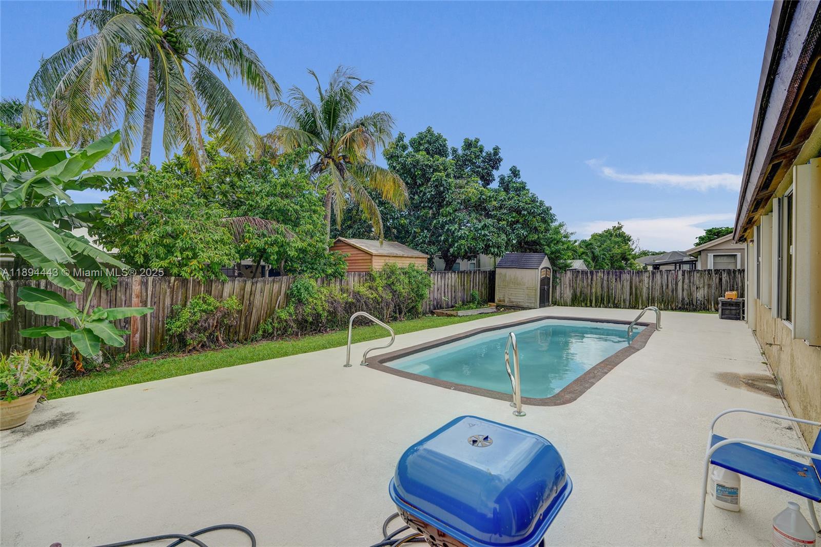 REDLANDS EDGE - Residential