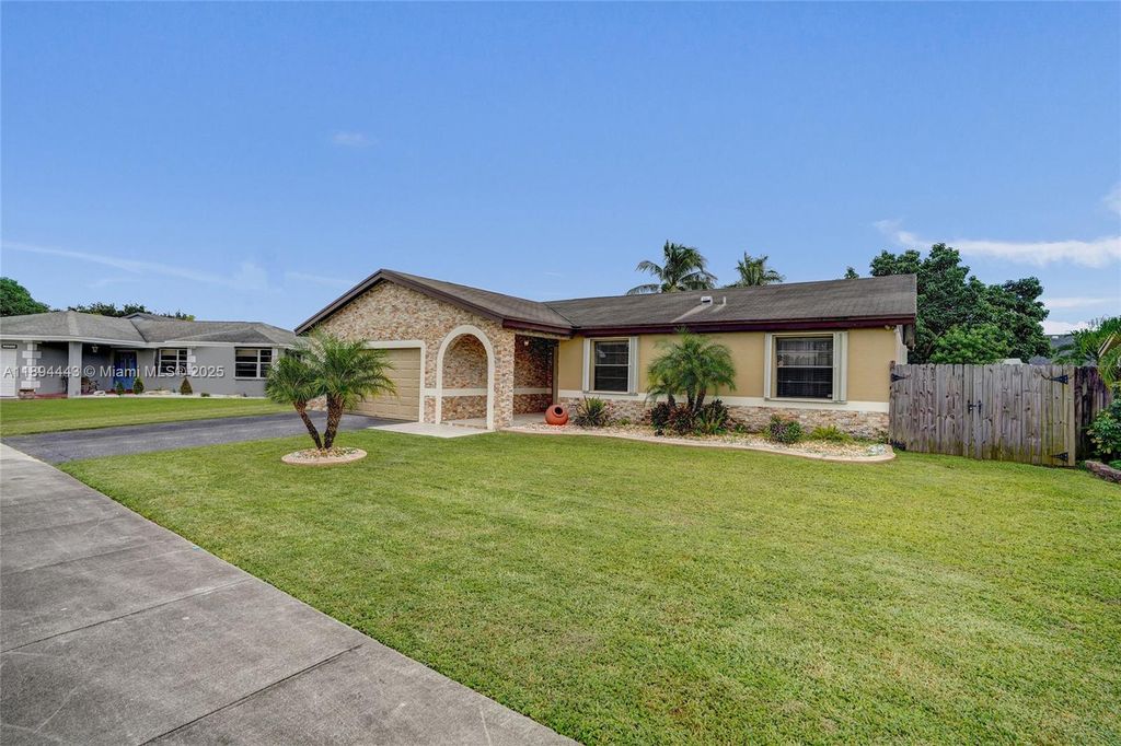 Photo of 29861 SW 165th Ave, Homestead, FL 33033 (MLS # A11894443)