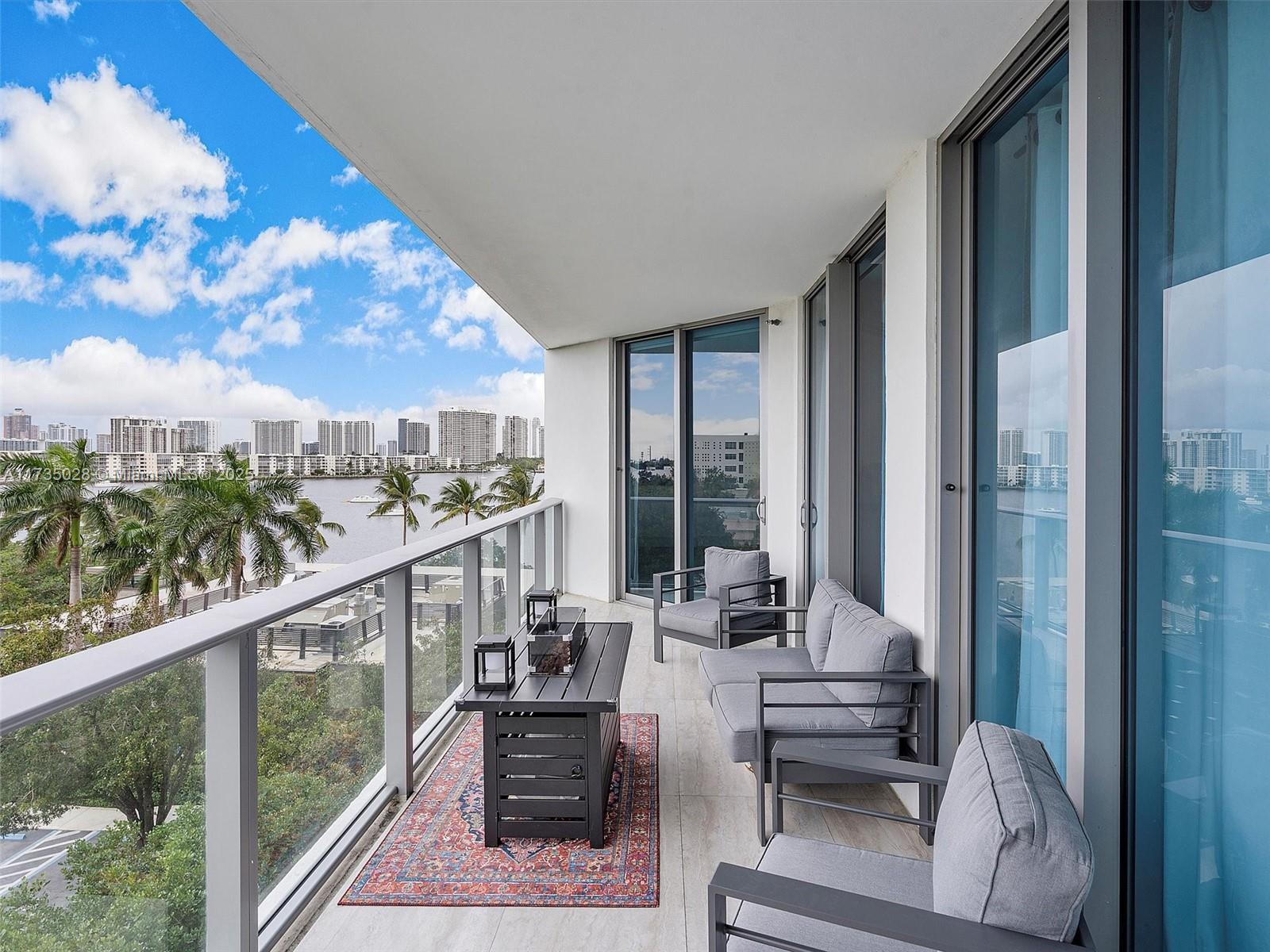 17301 Biscayne Blvd 506