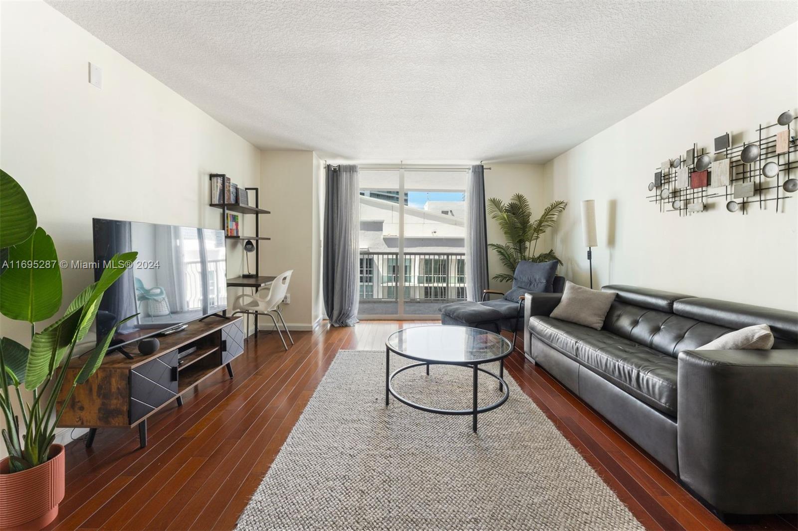 1200 Brickell Bay Dr 2707