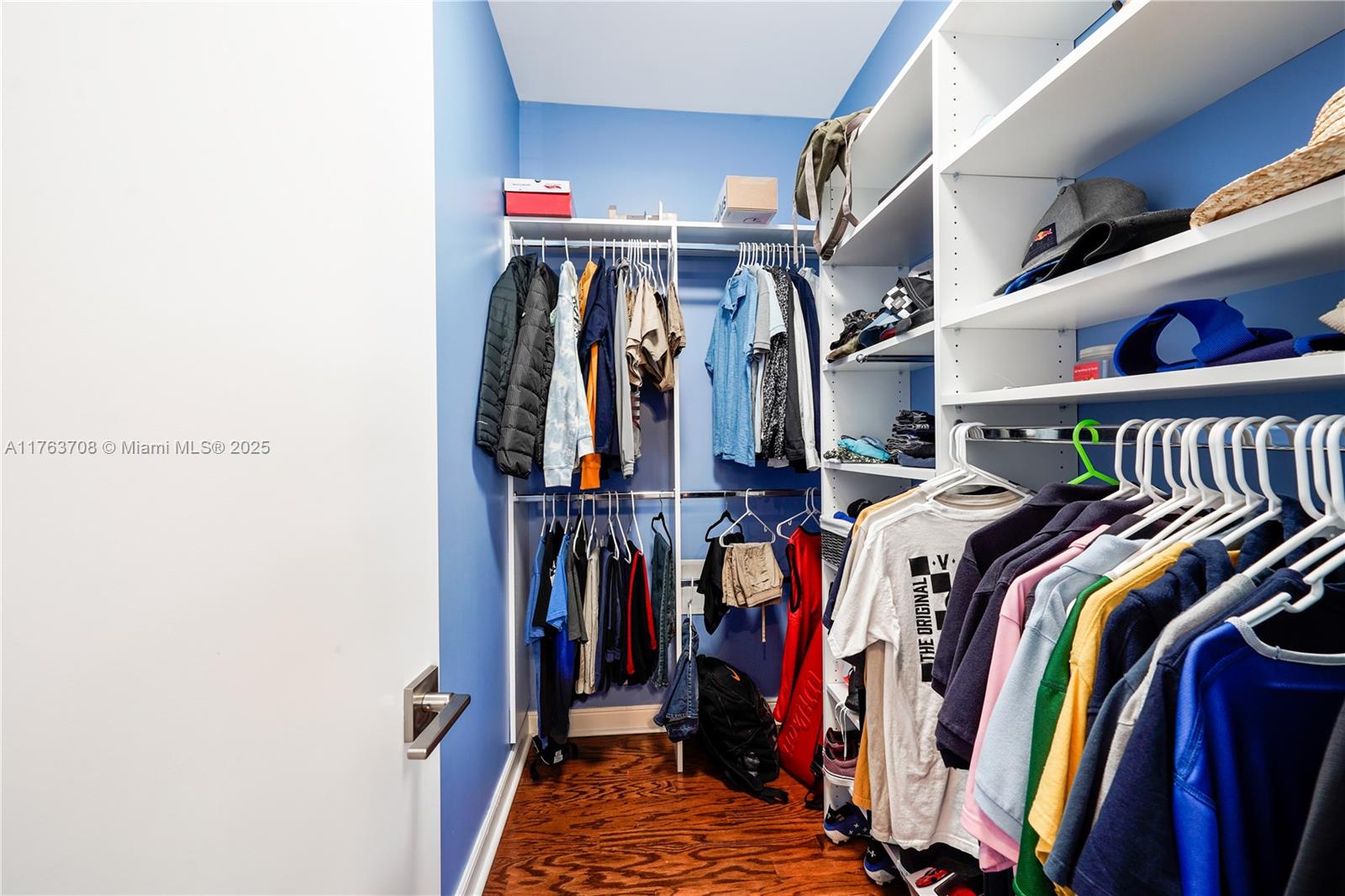 SECTOR 7 - - Residential Lease