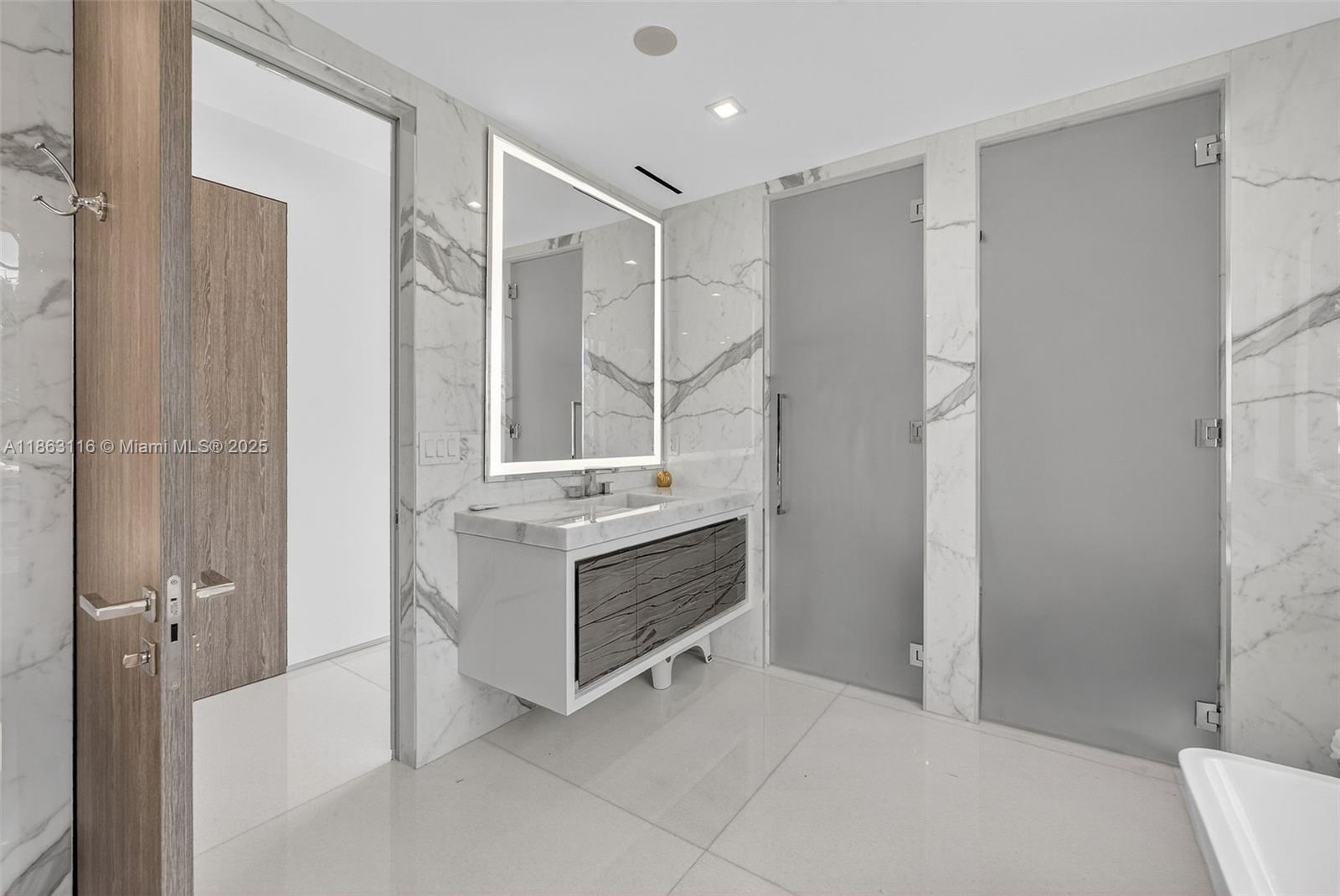 Las Olas Isles - Residential