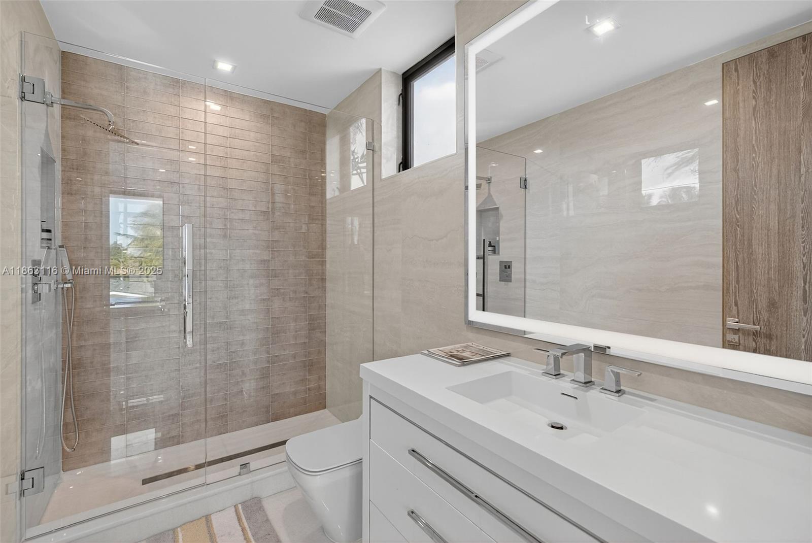 Las Olas Isles - Residential