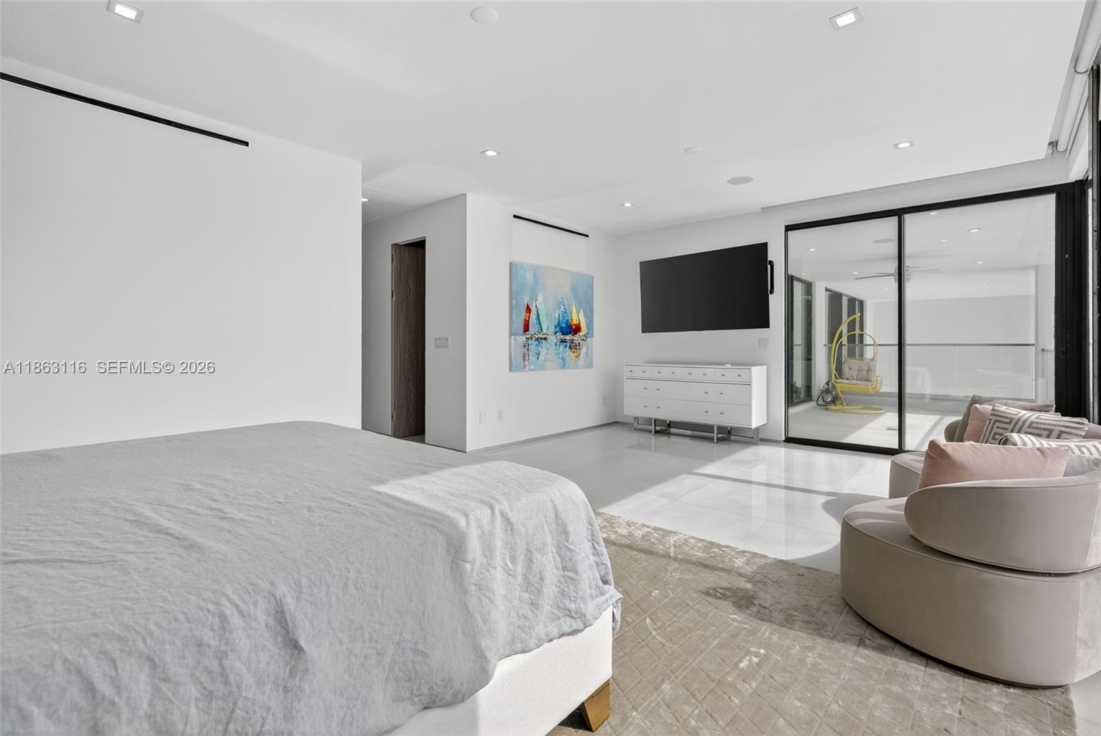 Las Olas Isles - Residential