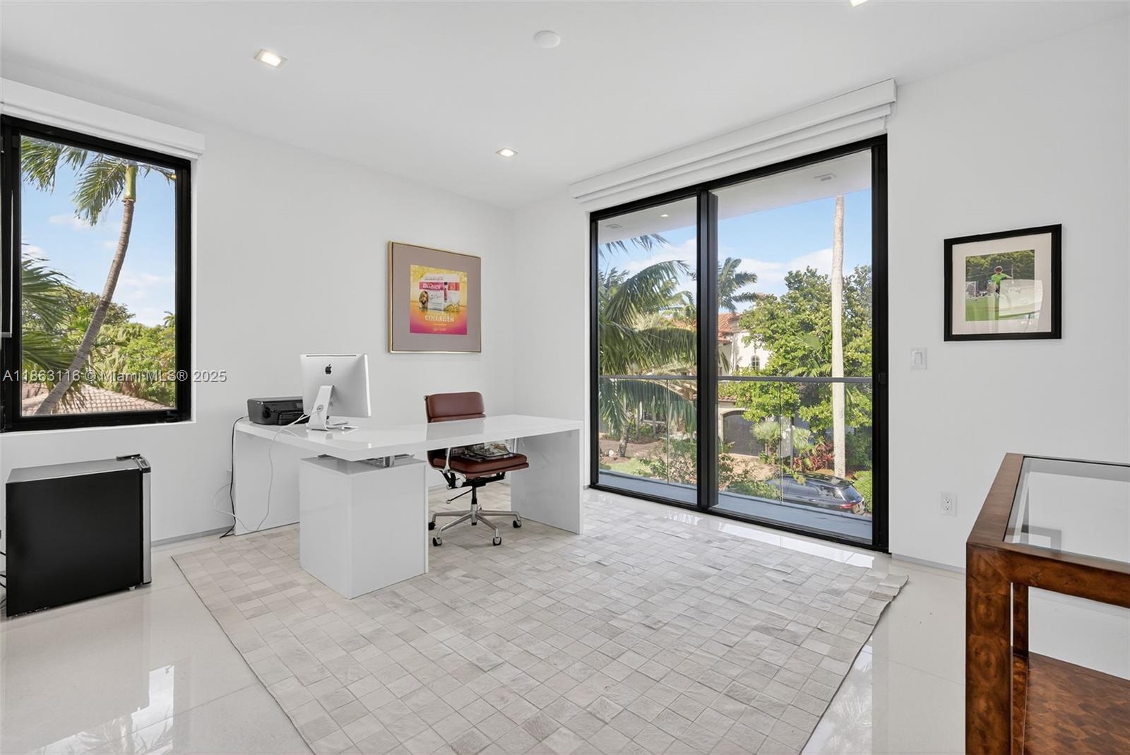 Las Olas Isles - Residential