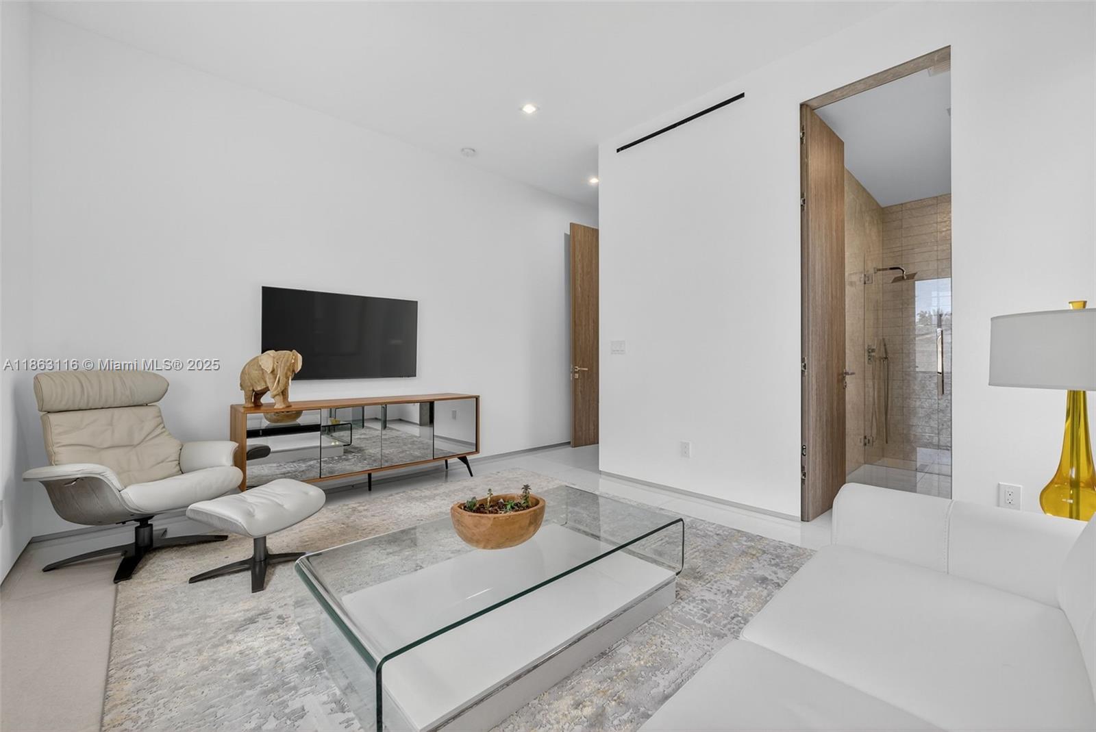 Las Olas Isles - Residential