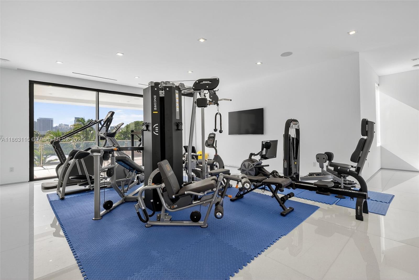 Las Olas Isles - Residential