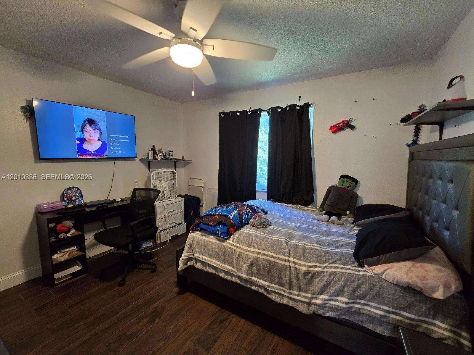 NARANJA LAKES CONDO NO 5 - Residential