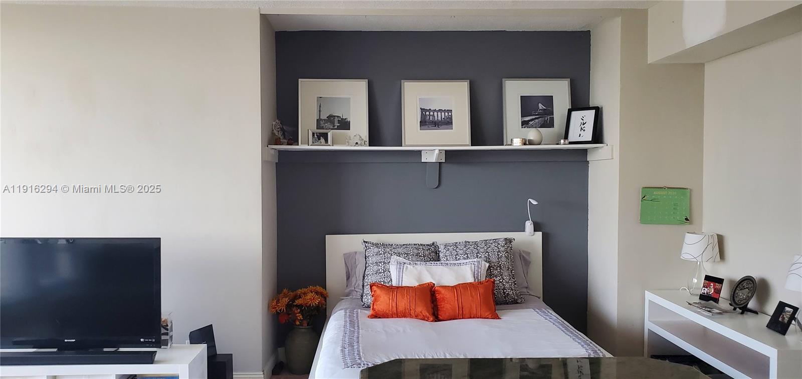 HOME TOWER CONDO - Residential