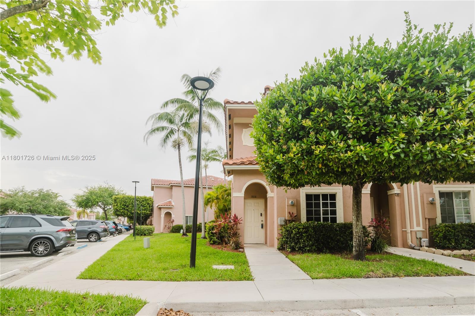 Property for Sale at 7818 Catalina Cir, Tamarac, Broward County, Florida - Bedrooms: 2 
Bathrooms: 3  - $395,000